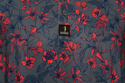 Close-up of Vice City men’s golf polo graphic – subtle Rockstar-inspired details with a sleek design, perfect for adding bold style to your golf outfit.